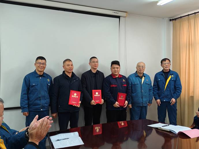 第一事業(yè)部冶化協(xié)力項目部獲銅冠冶化公司“強化意識，防控風險”...