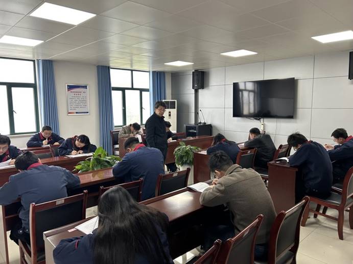 建材公司、檢測公司聯(lián)合開展管理人員業(yè)務(wù)提升考試
